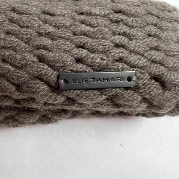 ELIE TAHARI Gray CASHMERE & Wool Blend  HAT Beanie Chunky Knit NWOT - Picture 7 of 8